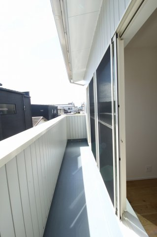 南国市大そね甲　新築戸建のバルコニー|2Ｆ　南東の部屋　6.5帖