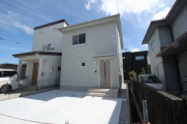 南国市大そね甲　新築戸建の外観
