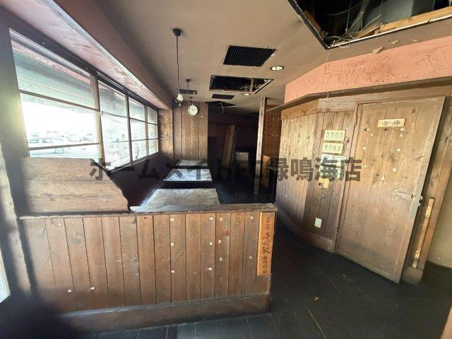 堀田通６店舗の内装