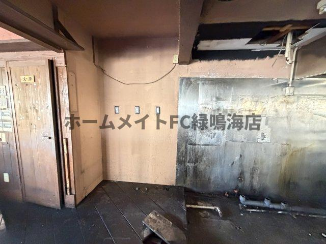 堀田通６店舗の内装