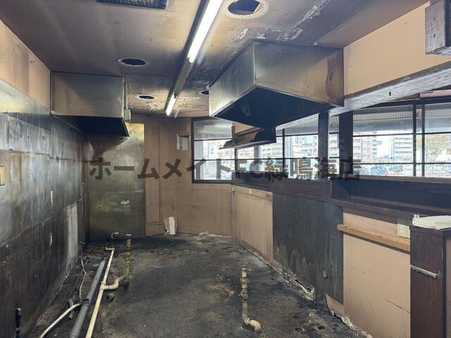 堀田通６店舗の内装