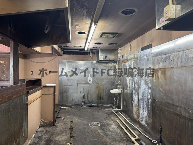 堀田通６店舗の内装