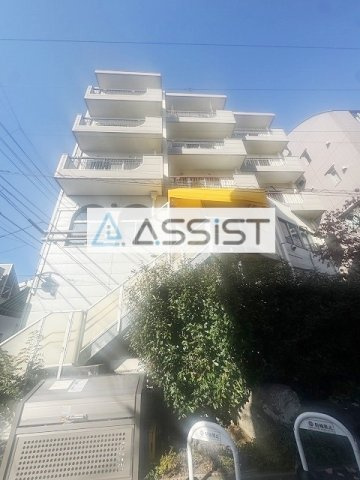 都立大マンションのエントランス