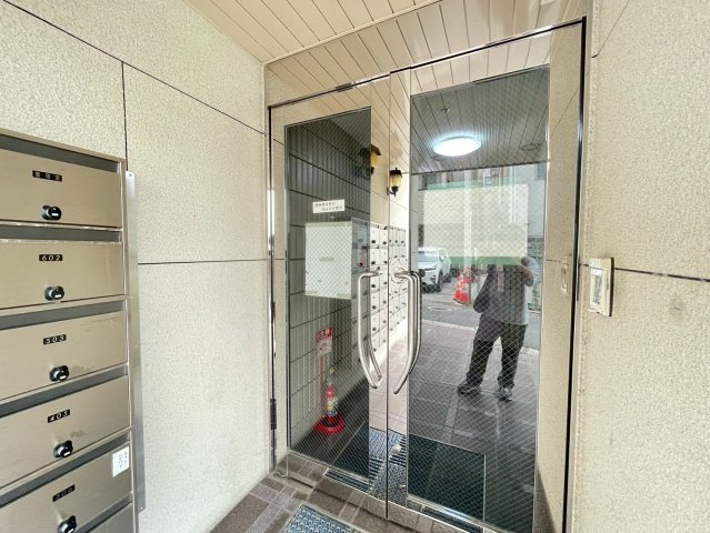 エンゼルハイツ小阪本町のエントランス