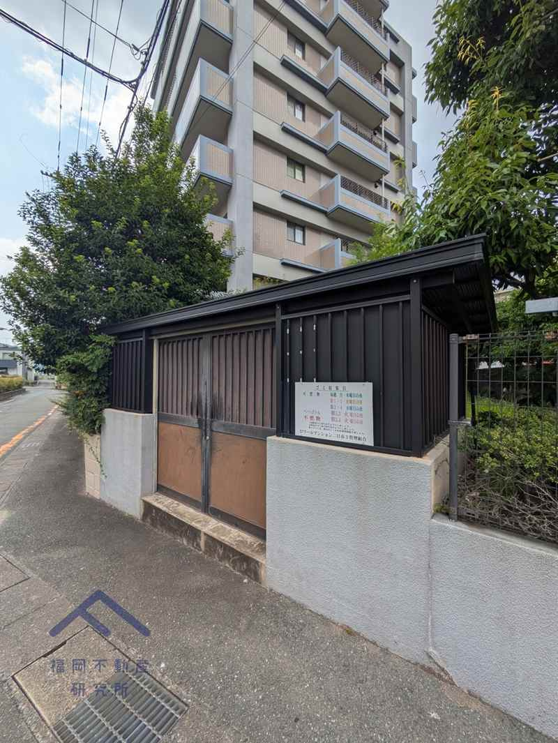 ロワールマンション二日市3の庭