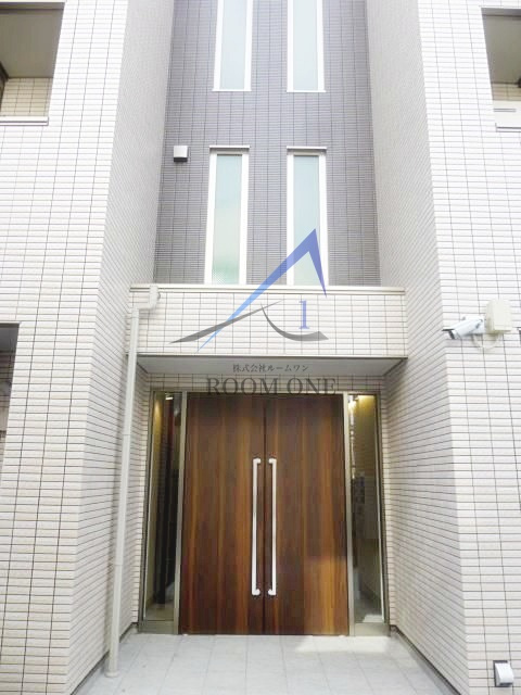 ルポリテのエントランス|エントランスです。