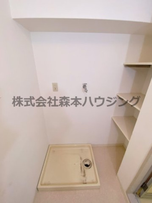 【設備】 | 　サンファーストウエダ | 室内洗濯機置き場です