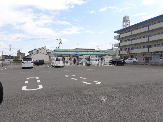 グラスルーチェの周辺|ファミリーマート岐阜茜部大川店まで1,063ｍ