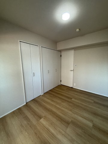エバーライフ赤坂の洋室