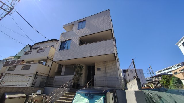 イーリス　浦和