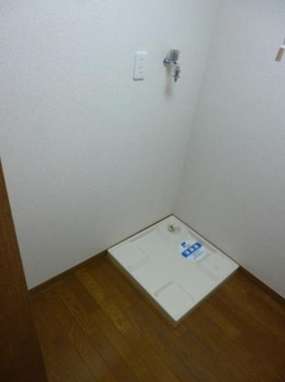 【設備】 | スカイコート新高円寺 | 室内洗濯機置き場。