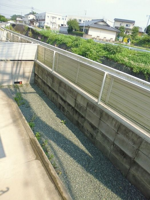 プレミールハイム　B棟のバルコニー