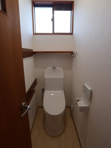 菅野6丁目戸建Ⅱのトイレ