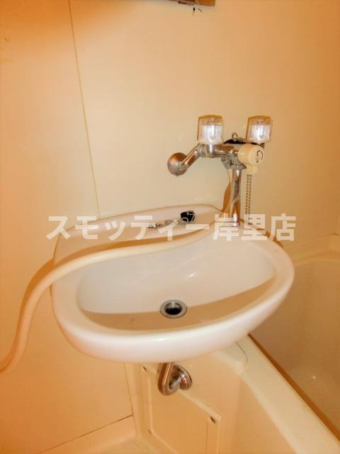 カツタビルディング3号館の洗面所