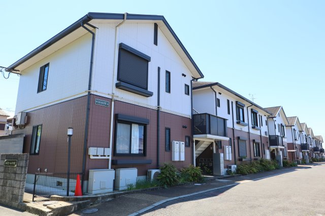 ルミエール千代　Ａ棟