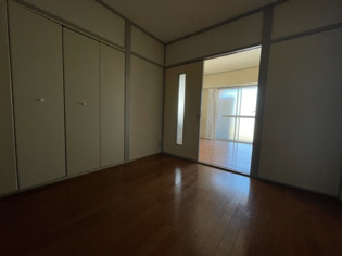 浅堀マンションの居間