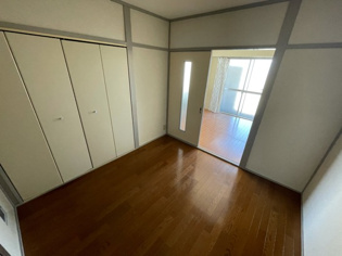浅堀マンションの居間