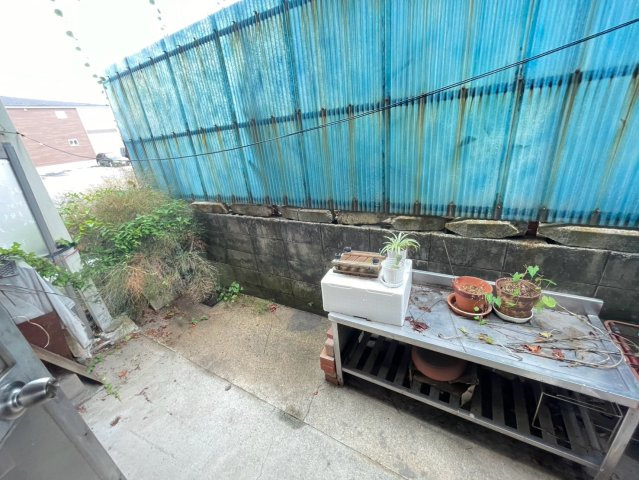 鴨田南町貸店舗の外観