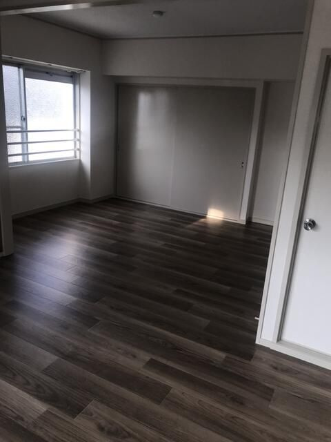 ＮＣ　ＦＬＡＴの寝室