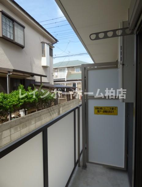 担当エリアのルームアドバイザーが直接対応いたしますのバルコニー|開放的で明るい空間を演出してくれるバルコニーです