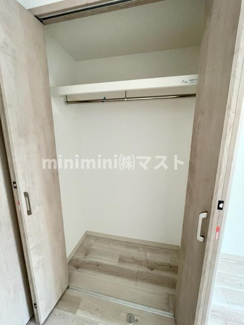 セオリー大阪EAST DOORの収納