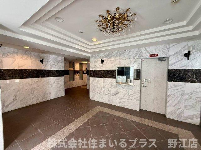 エスライズ桜ノ宮のロビー