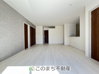 【居間・リビング】 | LievleGarden.S下妻下妻丙　 | 同社施工物件写真。※建具やフローリング、その他仕様が異なる場合がございます。