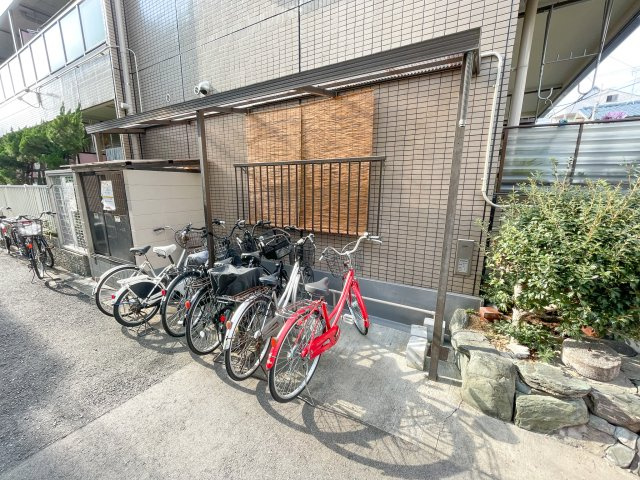 井下カウベル帝塚山のその他