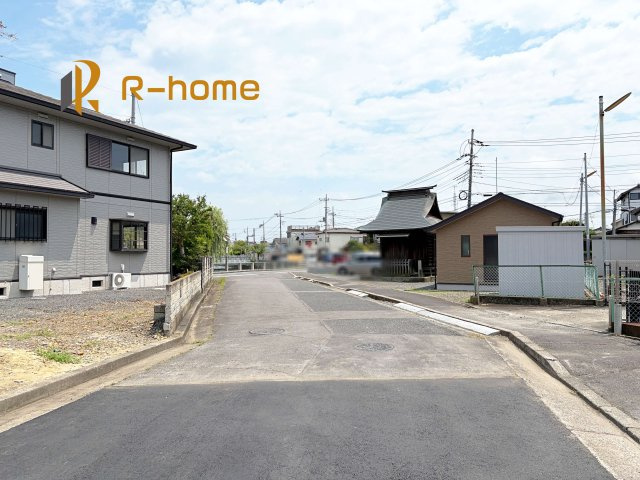 水戸市白梅3期　新築戸建て　3号棟の前面道路含む現地写真|周辺環境も併せて案内致します♪
閑静な住宅地で笑顔あふれる新生活！
ぜひ現地へお越しください♪
