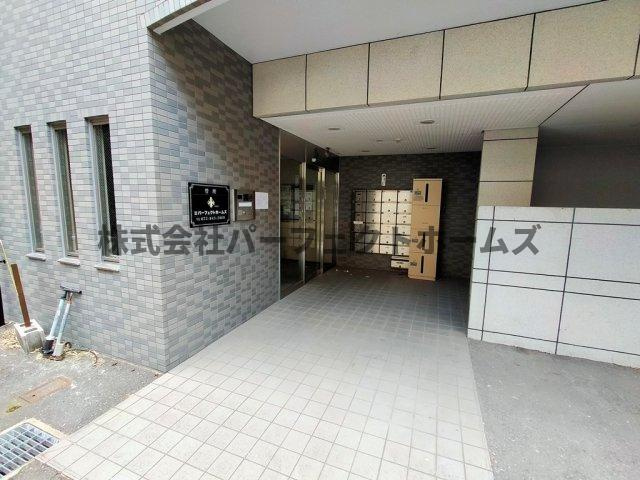 枚方グランドマンションのエントランス|毎日通るエントランスはこのようになっています