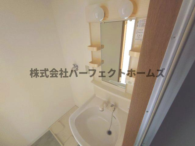 枚方グランドマンションの独立洗面台|独立洗面台で身支度をすべて済ませてしまいましょう