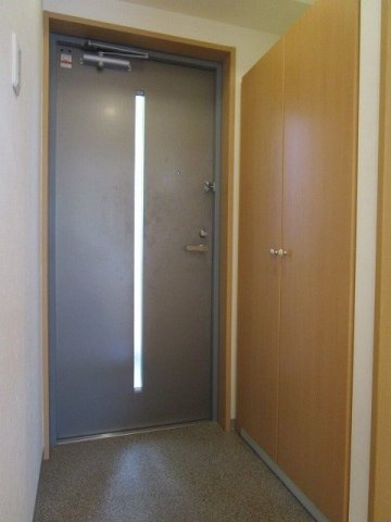 アルシェ高槻の玄関