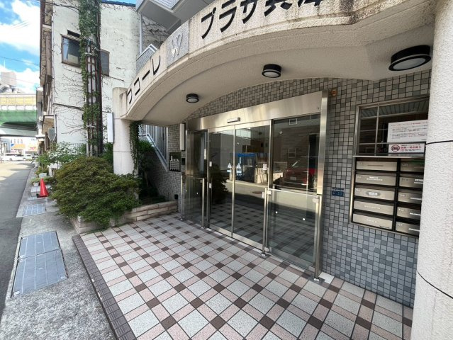 ワコーレプラザ兵庫のエントランス|ゆとりのあるエントランスです