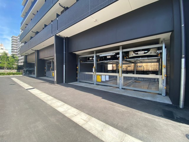 プレサンス新栄ユリシス　名古屋市賃貸　仲介手数料無料の駐車場