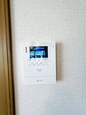 北見市中ノ島町４丁目７番６２号　平家建中古売家のセキュリティ|【リフォーム後】テレビモニターホンです。新品交換致しました。録画機能も付いており留守中の画像も残りますので、誰が来客されたか記録も残り安心ですね。