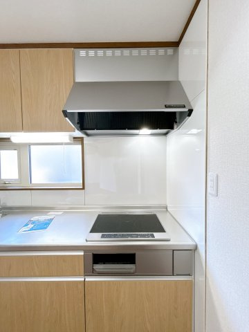 北見市中ノ島町４丁目７番６２号　平家建中古売家のキッチン|【リフォーム後】IHコンロです。新品交換致しました。