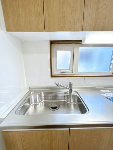 北見市中ノ島町４丁目７番６２号　平家建中古売家のキッチン|【リフォーム後】流し台です。