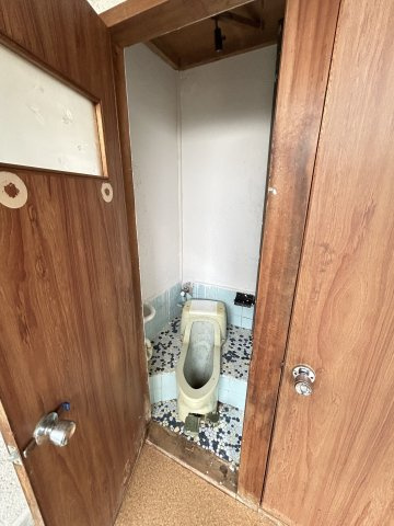 富田林市山中田アパートのトイレ