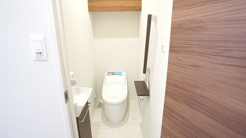 アルシアグランデ三軒茶屋　新築　断熱等性能等級5　ホテルライク仕様のトイレ