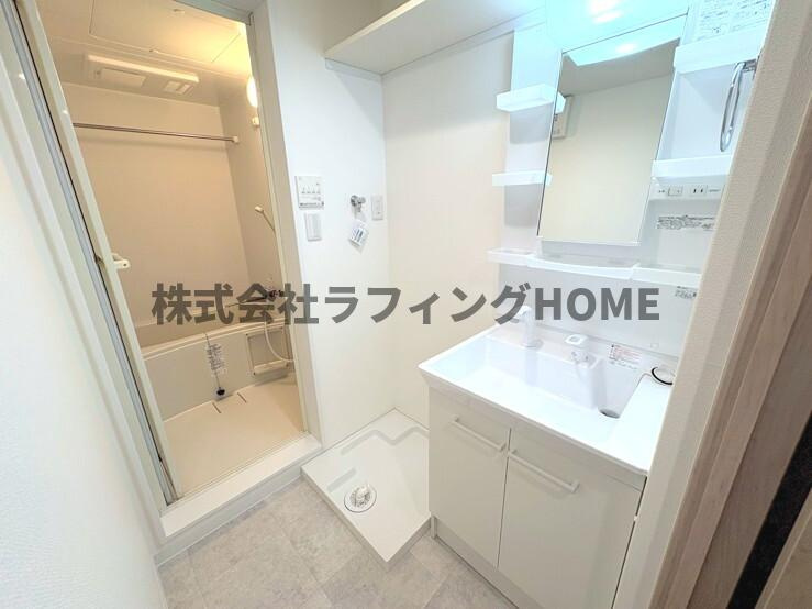 ADC津福の洗面所|ゆったりとスペースのある洗面所
