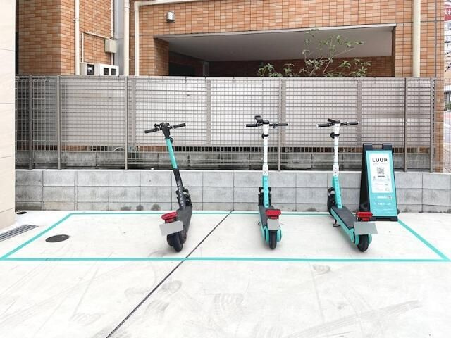 サクラスプリング高輪の駐車場
