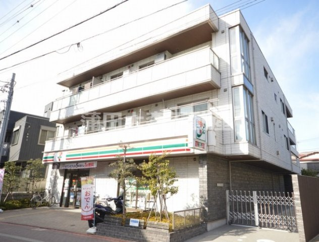 SOL VERENAの外観|012年9月築　鉄骨造地上3階建て総戸数14戸
東京都大田区大森中2丁目　京浜急行本線梅屋敷駅徒歩5分