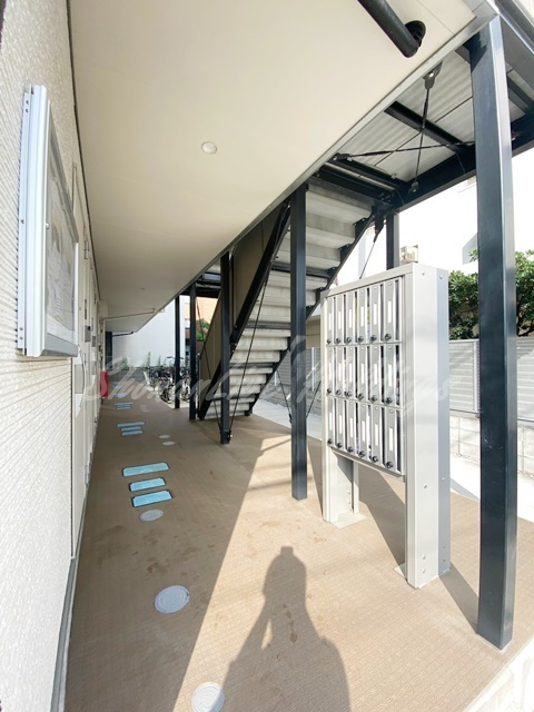 リブリ・片瀬海岸のエントランス|広々エントランス♪