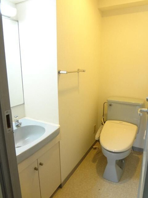 【トイレ】 | ディアシティ赤羽 | シンプルで使いやすいトイレです