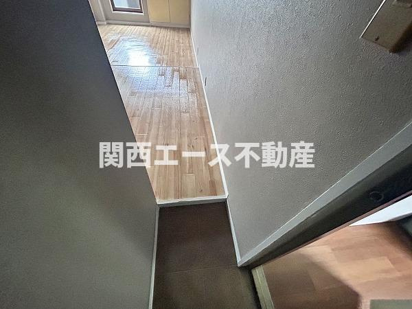 【玄関】 | シャトレ小阪