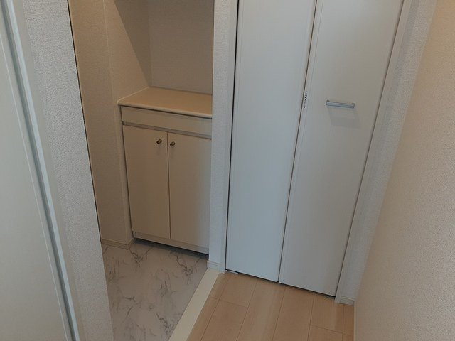 明るい玄関です