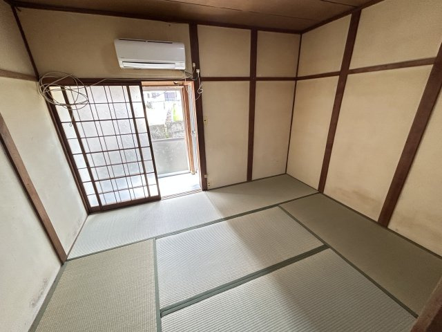 富田林市山中田アパートの寝室
