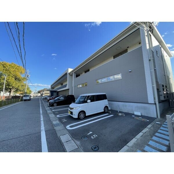 パークワンの駐車場