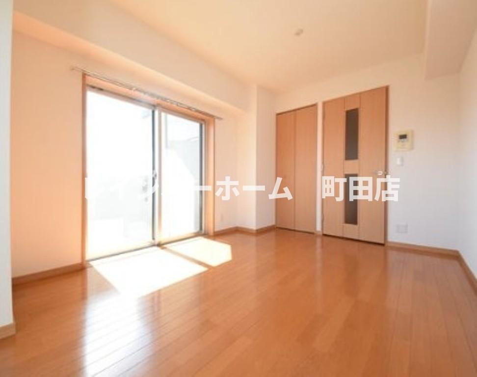 アーバイルトルム町田※初期費用分割あと払いサービス利用可能物件の居間・リビング