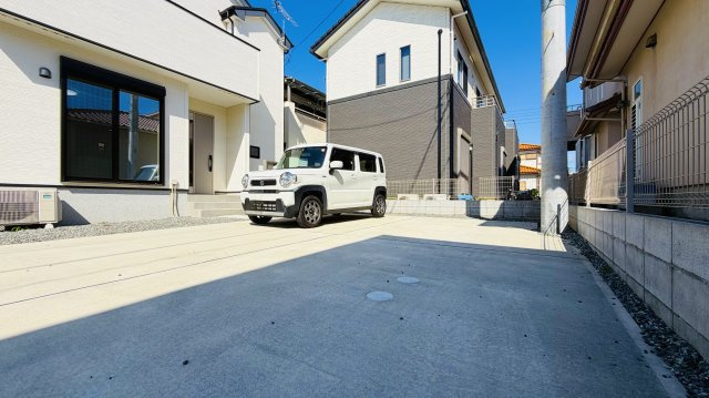 リナージュＬ 沼津市西添町23-1期の駐車場